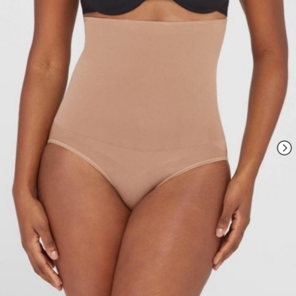 NWOT Spanx High-Waisted Seamless Tummy Control Shaping Briefs